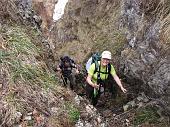 Splendida Val Vertova! Sul sentiero 527 fino al Sedernèl e Bivacco Testa con discesa dal sentiero 529 dal Passo di Bliben il 25 aprile 2010 - FOTOGALLERY 